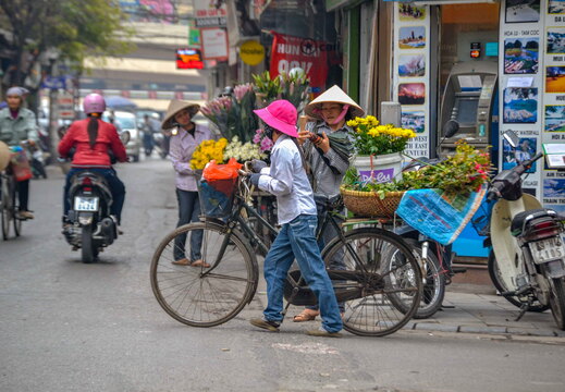 hué-102